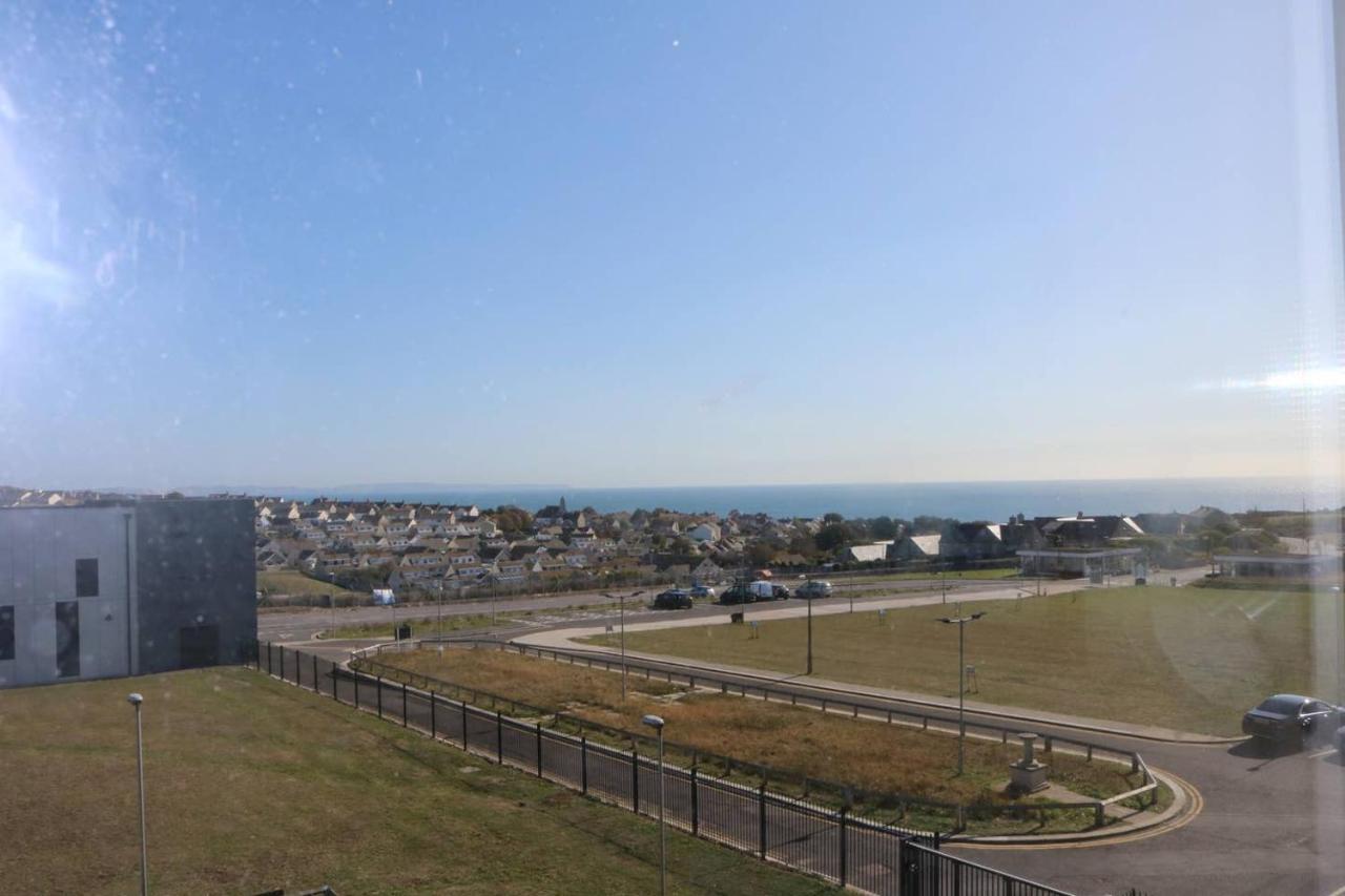 D&W Studio Apartment With Mega Seaview Weston Exteriér fotografie